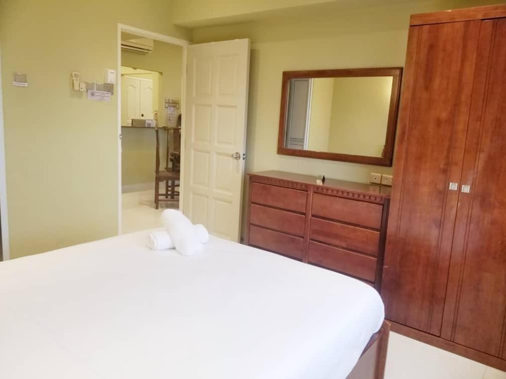Vip Suite Seaview Batu Ferringhi 1003-2 Bedroom Стая снимка